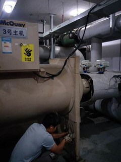 常熟地区中央空调维修保养指南 聚焦开利风冷模块冷水机组与制冷设备